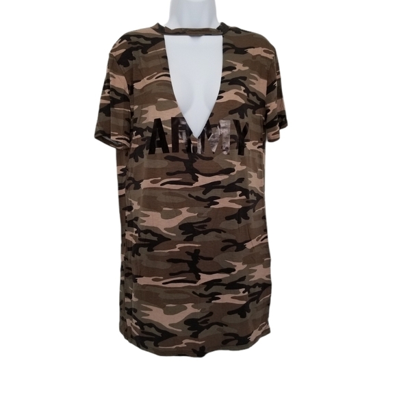 Forever 21 Choker Cutout Logo ARMY Top T-shirt. - Picture 1 of 5